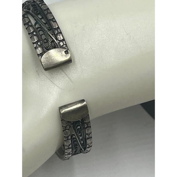 Sterling Silver Signed Open Filigree Nugget Border Cuff Bracelet 31 grams, 7.5” - Picture 4 of 11